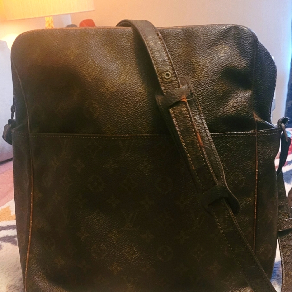 YASSSS git you some Louis Vuitton originals Men!! Year 1929!!